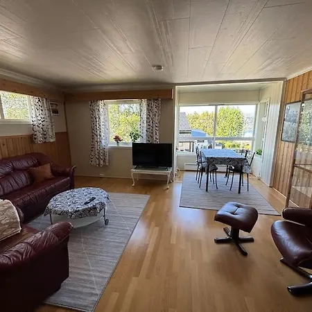 Apartment Fantastic With Fjellheisen As Your Nearest Neighbor Tromso